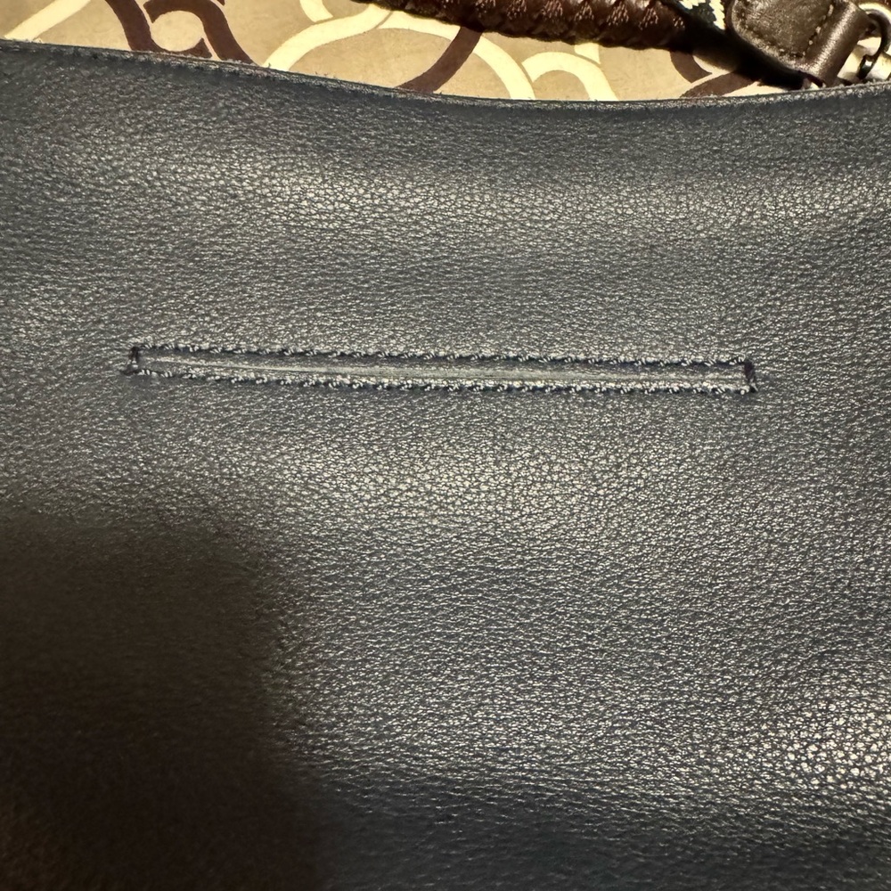The Sak navy blue leather handbag - Picture 4 of 5